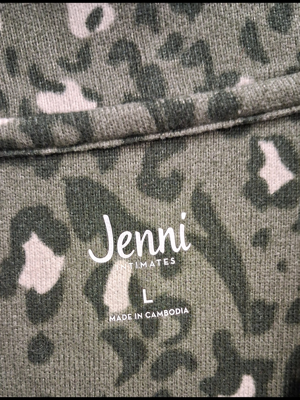 Jenni intimates Olive Green Leopard Print V-Neck Tunic nightshirt. NWOT L - Picture 3 of 6